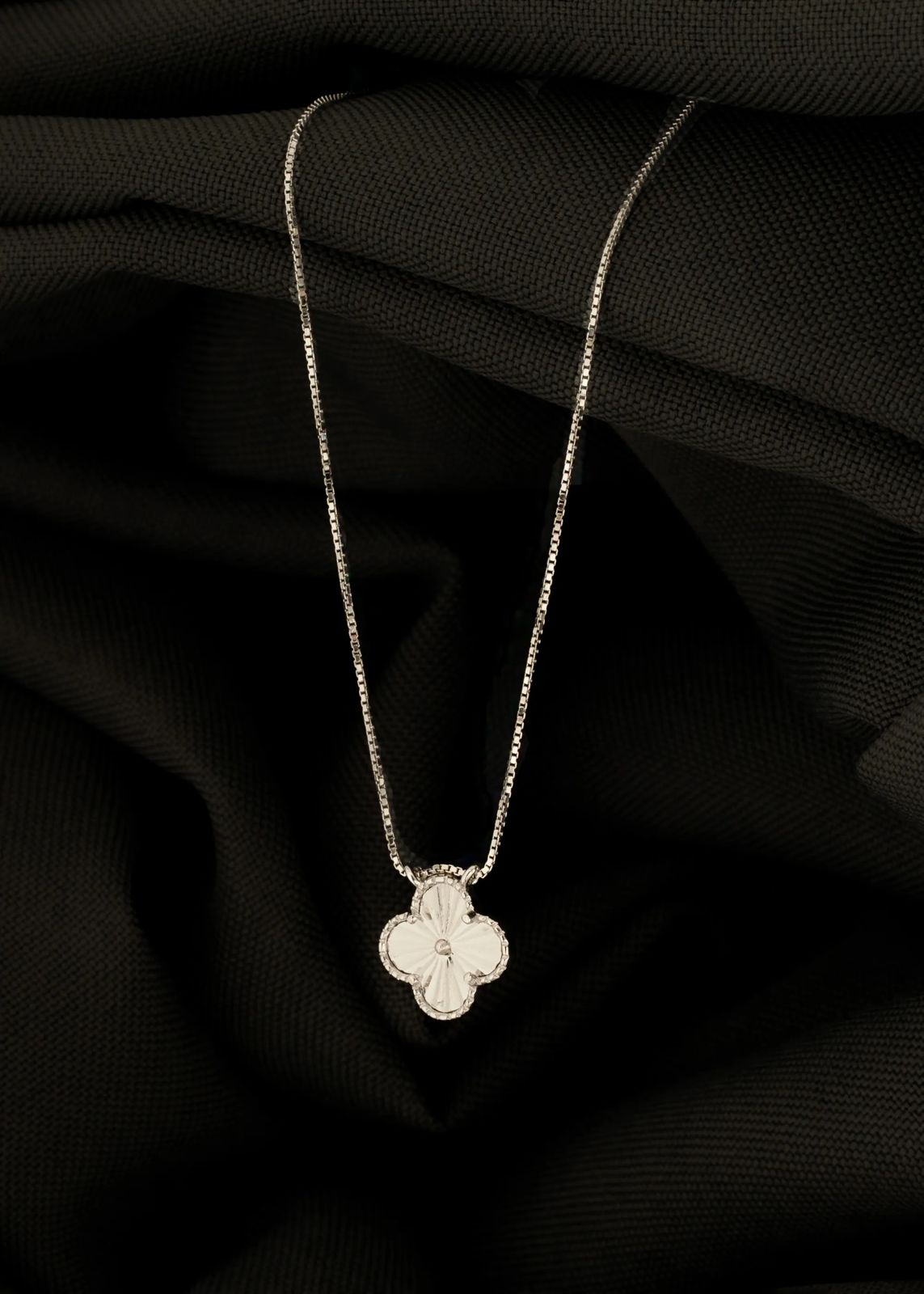 Gargantilla Clover 1,3 cm 45 Cms + Ext