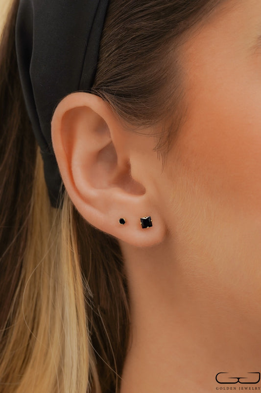 Combo Pares de Aretes - Arete Topo Circon Negro Cuadrado + Arete Circon Negro Redondo 2mm