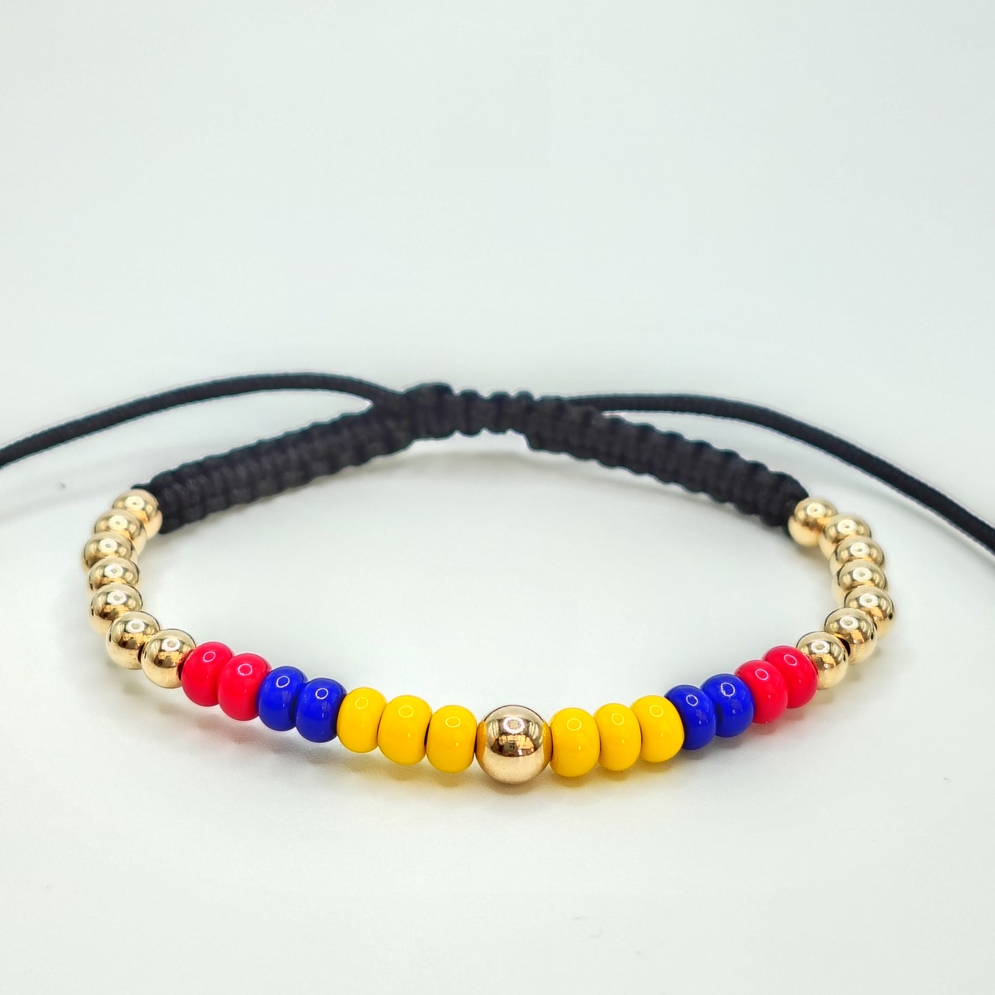 Pulsera Balinería 4 y 5 mm con Chaquiras Checa