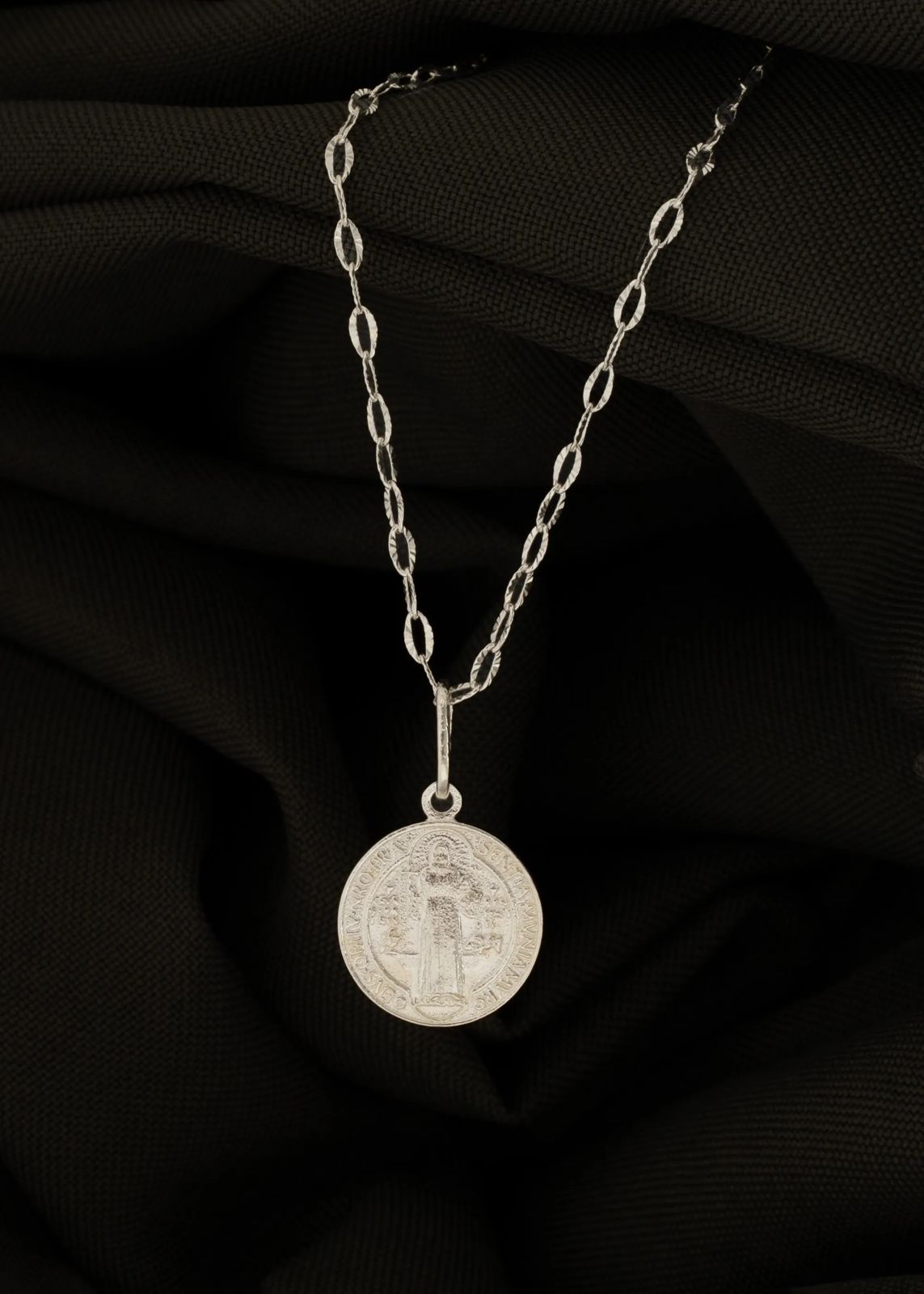 Dije San Benito 1,5 cms